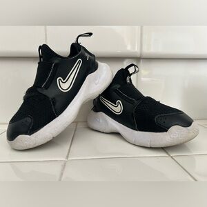 Nike Kids slip on Sneakers